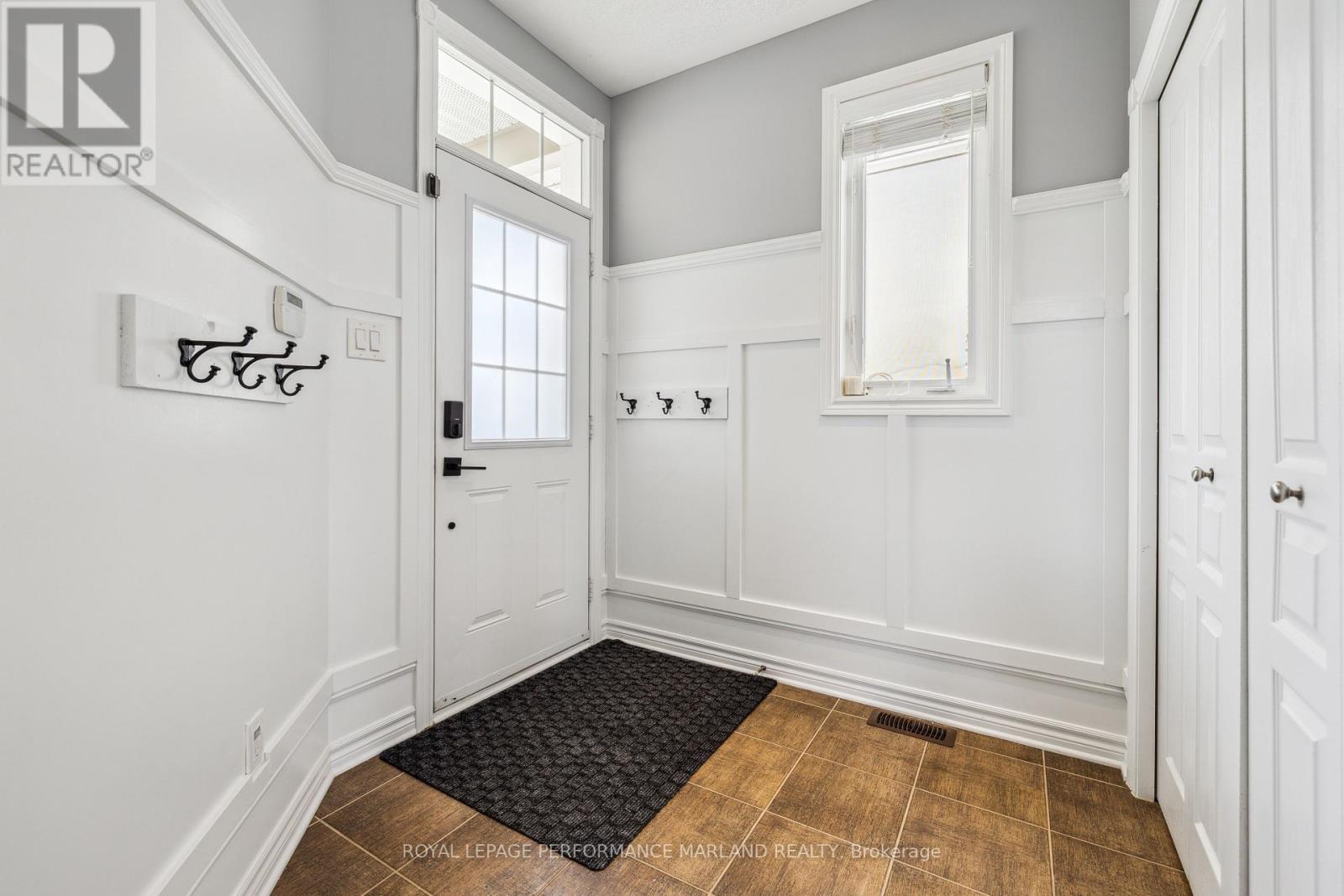 












120 AUGUST LILY CRESCENT

,
Ottawa,




Ontario
K1V2A6

