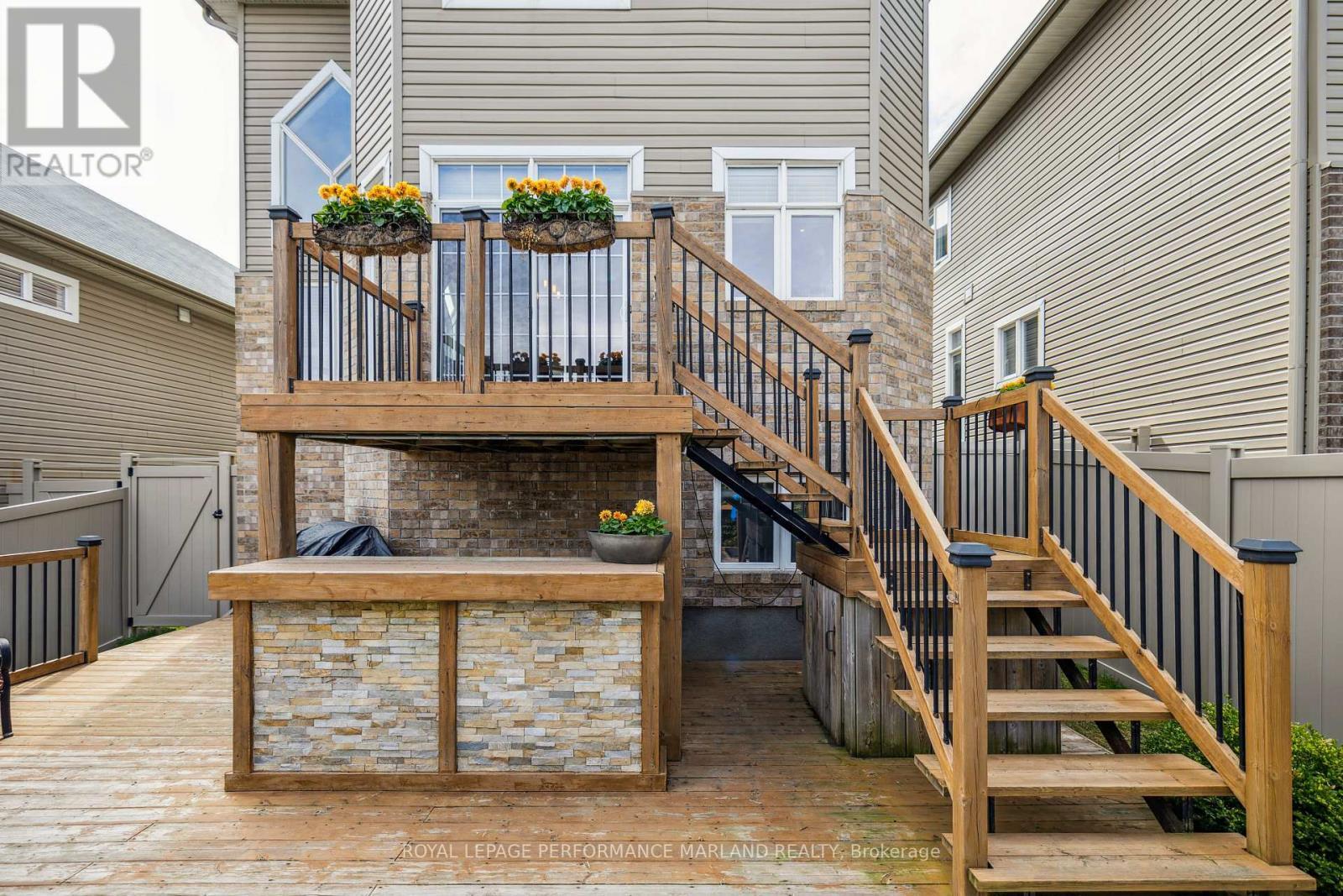 












120 AUGUST LILY CRESCENT

,
Ottawa,




Ontario
K1V2A6


