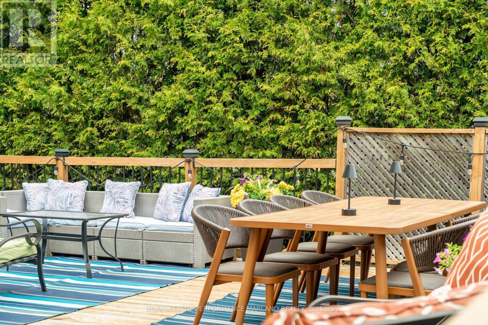 












120 AUGUST LILY CRESCENT

,
Ottawa,




Ontario
K1V2A6

