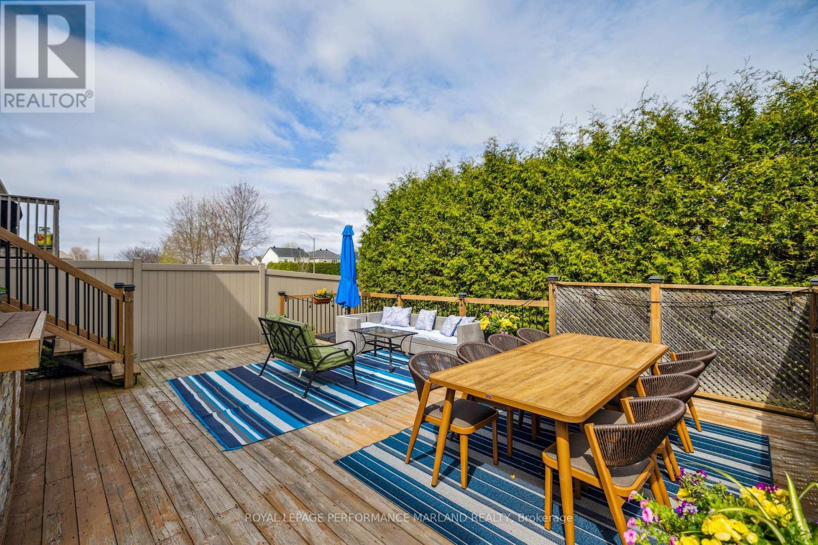 












120 AUGUST LILY CRESCENT

,
Ottawa,




Ontario
K1V2A6

