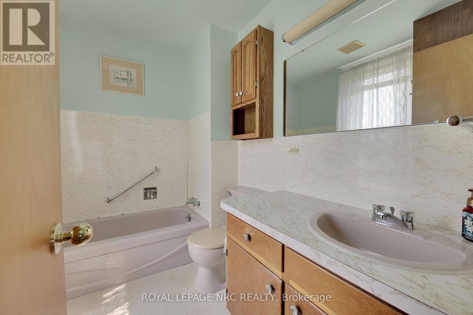 












3834 HALDIMAND 20 ROAD

,
Haldimand,




Ontario
N1A2W3

