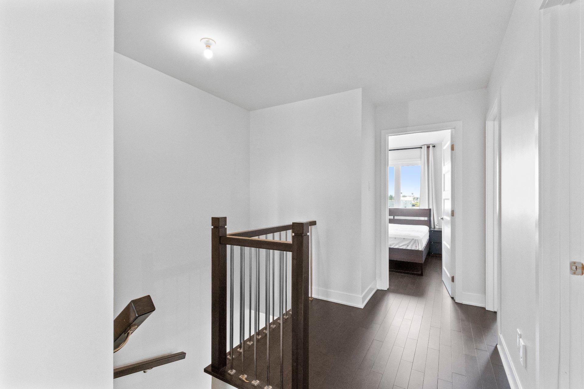 









3171


Rue Frégault

,
Laval (Chomedey),




QC
H7T0C6


