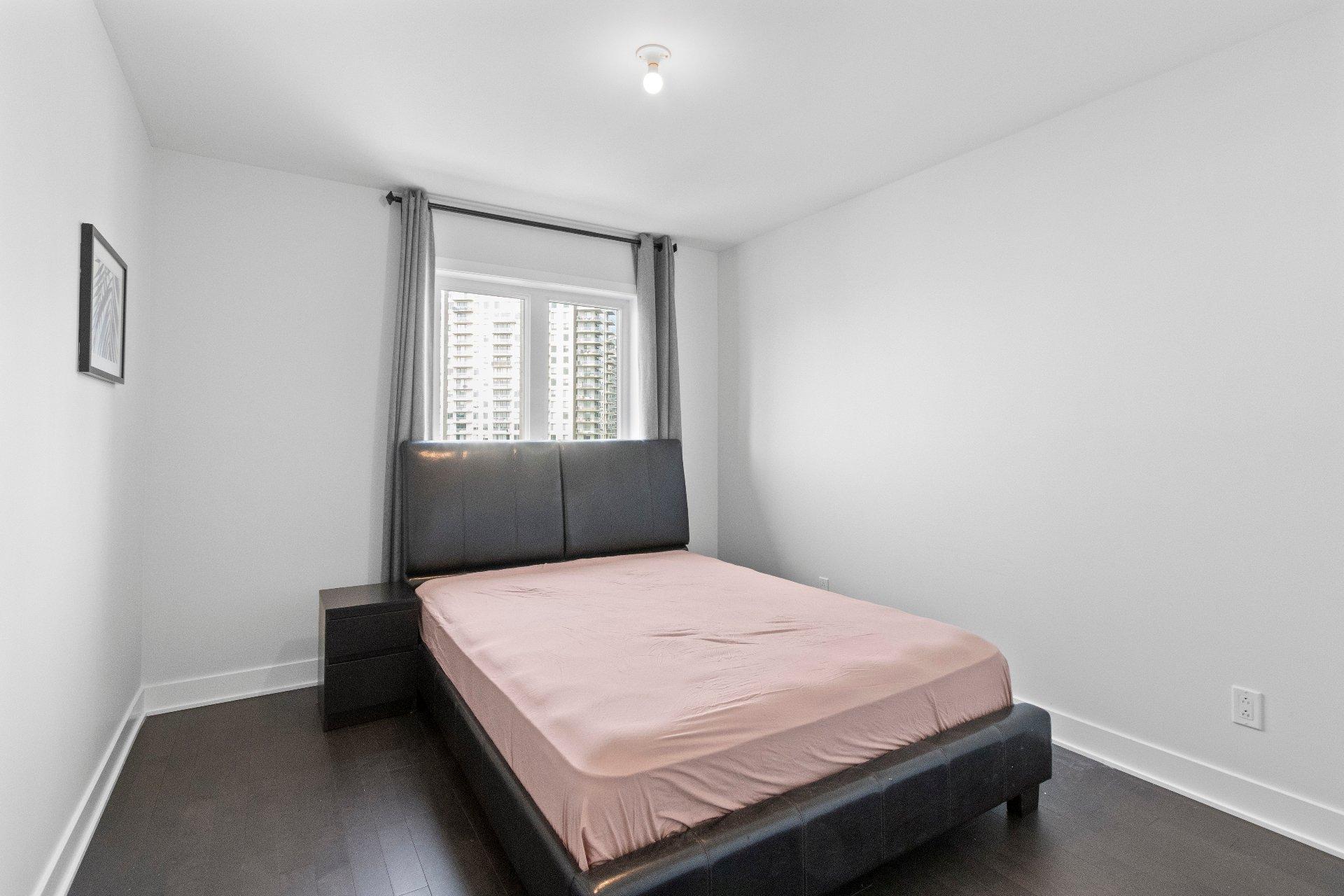









3171


Rue Frégault

,
Laval (Chomedey),




QC
H7T0C6

