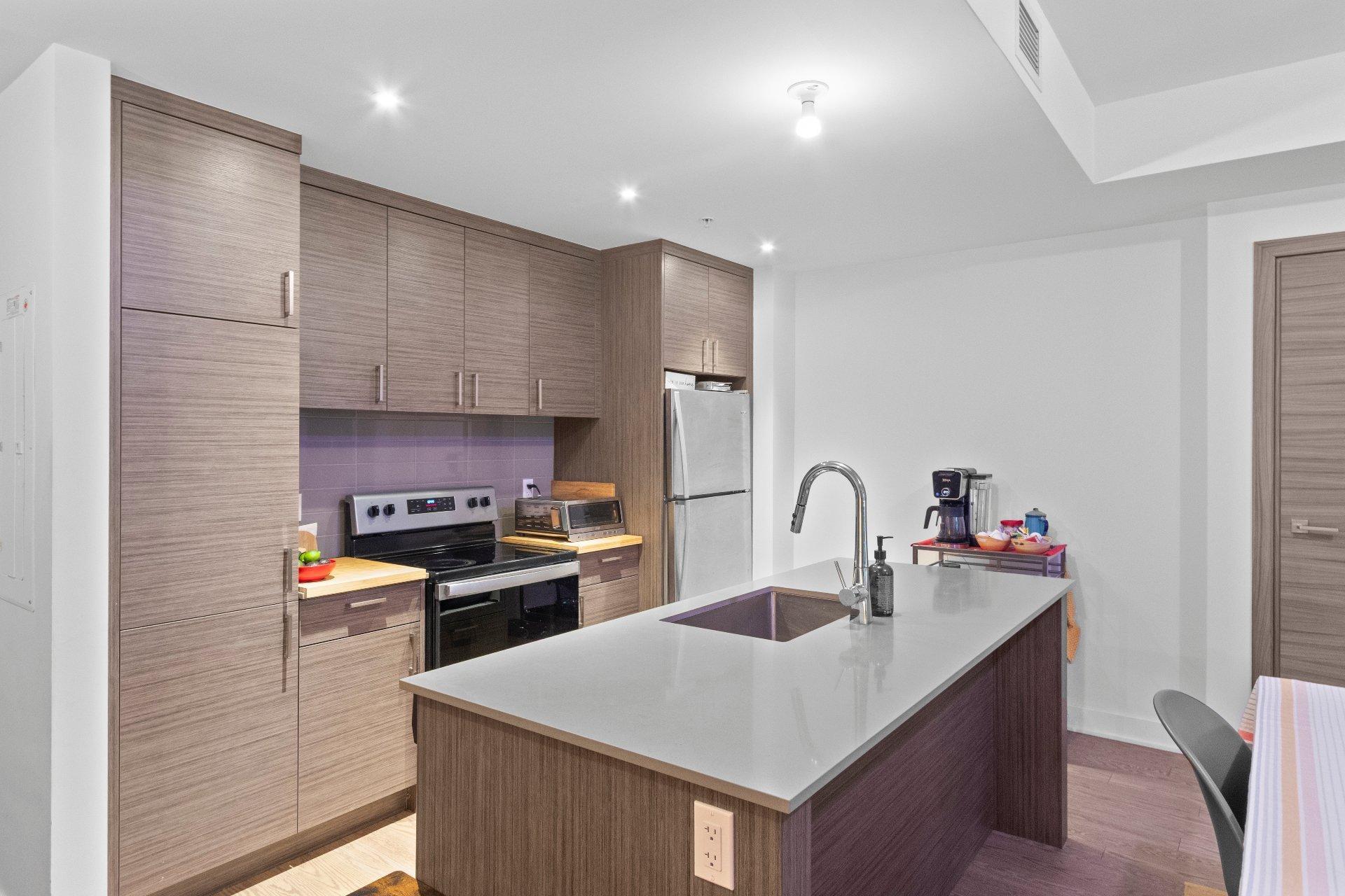 









1400


Rue Ottawa

, 130B,
Montréal (Le Sud-Ouest),




QC
H3C0Y9

