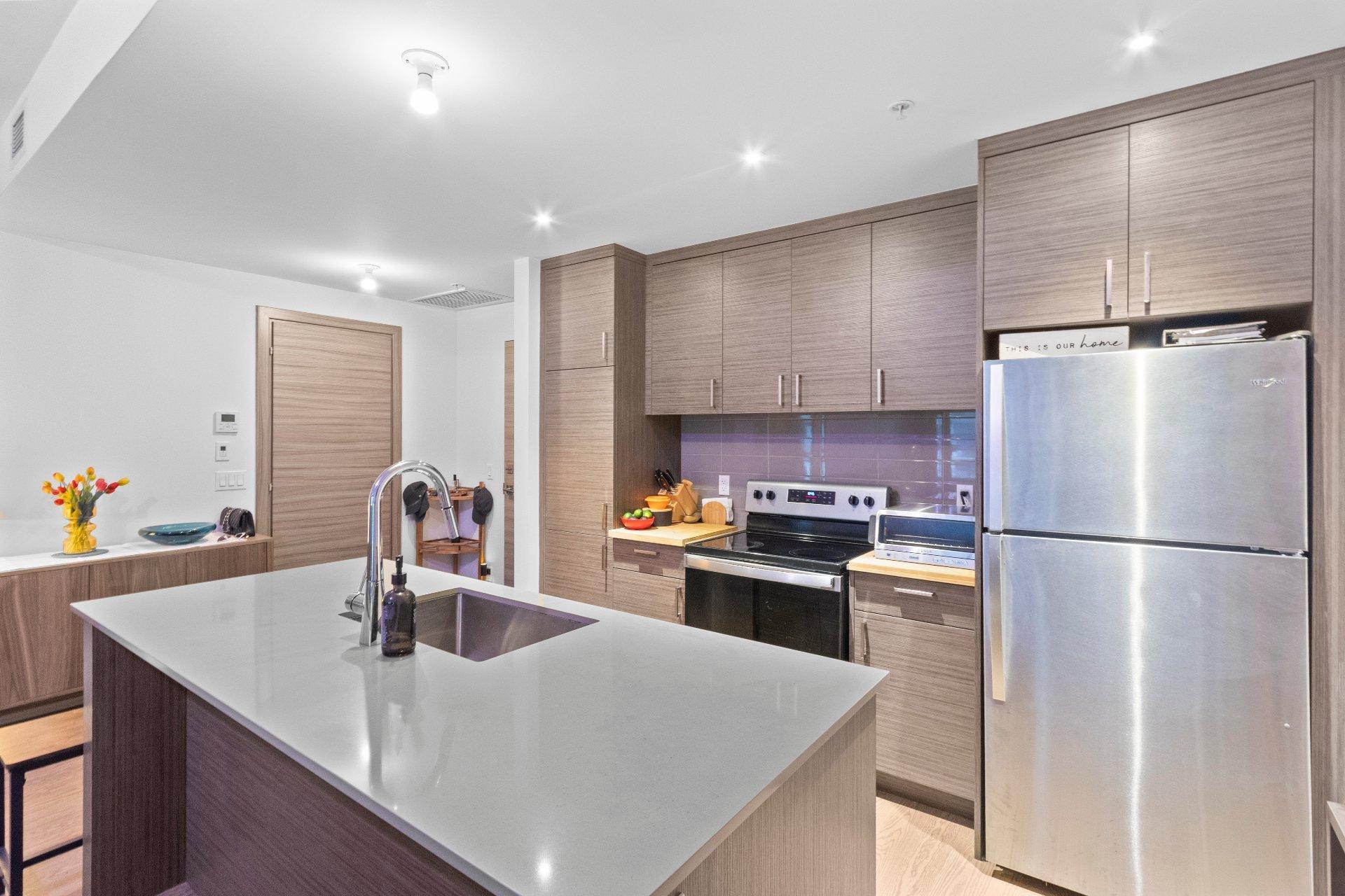 









1400


Rue Ottawa

, 130B,
Montréal (Le Sud-Ouest),




QC
H3C0Y9

