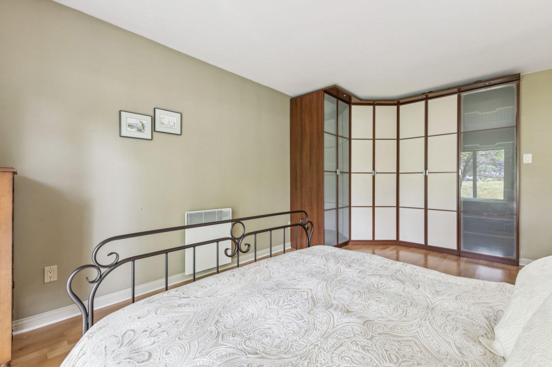 









6


Imp. de Brest

, 2,
Gatineau (Hull),




QC
J8Z3C2

