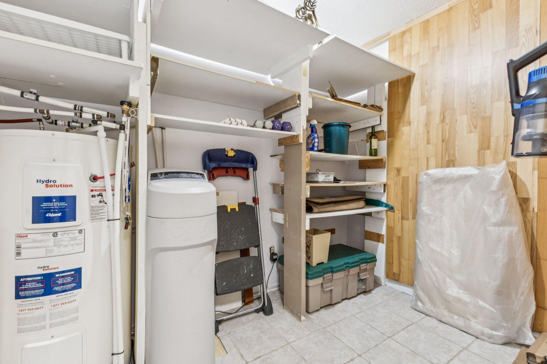 









6


Imp. de Brest

, 2,
Gatineau (Hull),




QC
J8Z3C2

