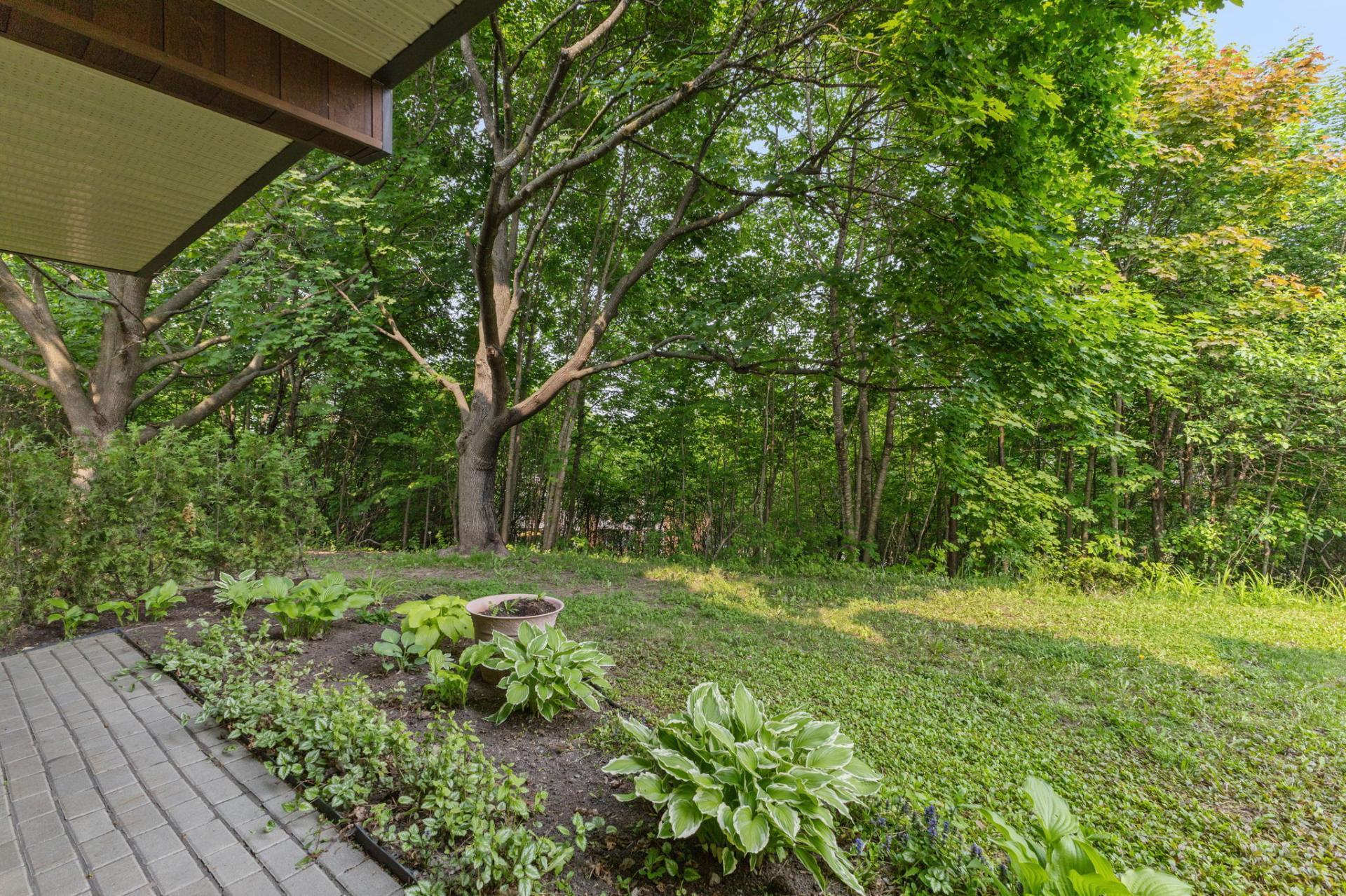 









6


Imp. de Brest

, 2,
Gatineau (Hull),




QC
J8Z3C2


