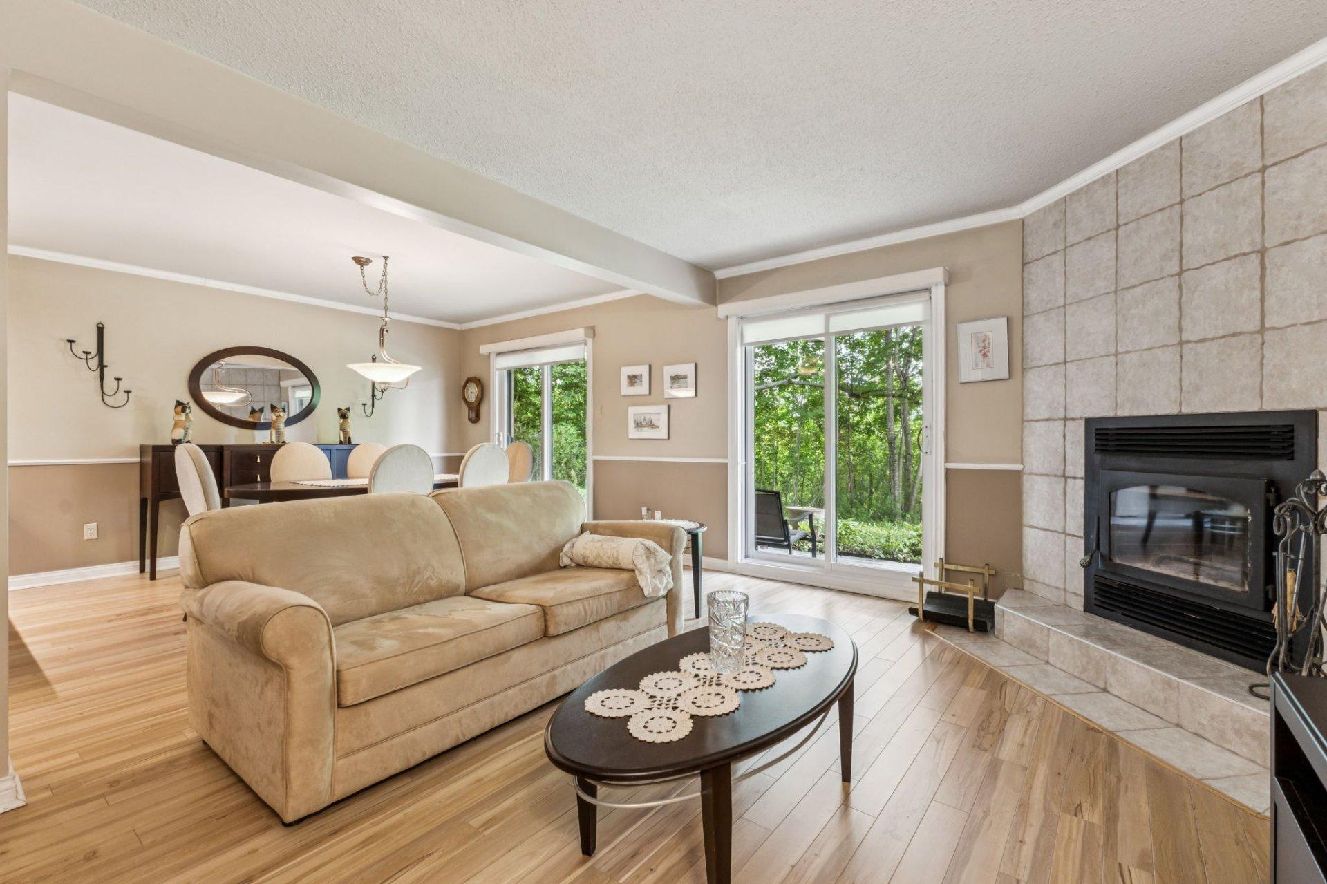 









6


Imp. de Brest

, 2,
Gatineau (Hull),




QC
J8Z3C2

