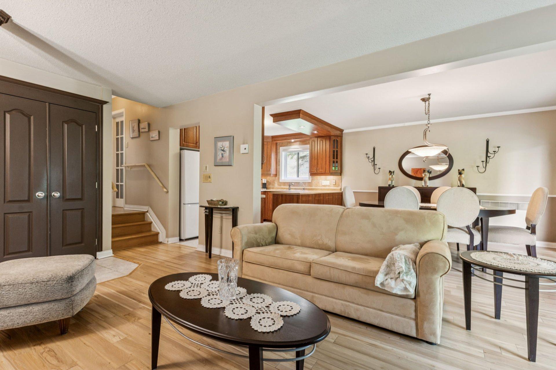 









6


Imp. de Brest

, 2,
Gatineau (Hull),




QC
J8Z3C2

