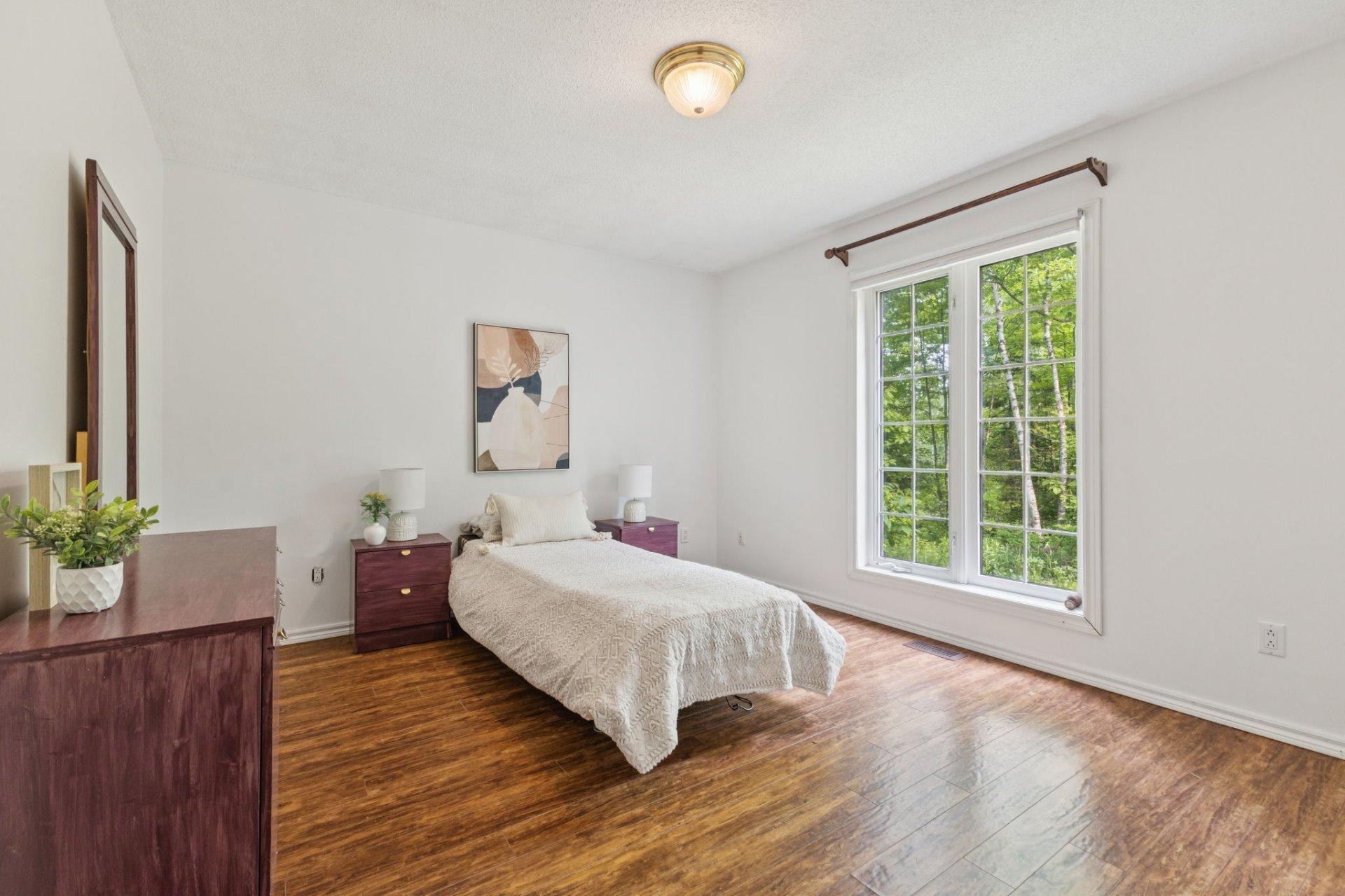 









85


Ch. Lafrenière

,
Val-des-Monts,




QC
J8N7J7

