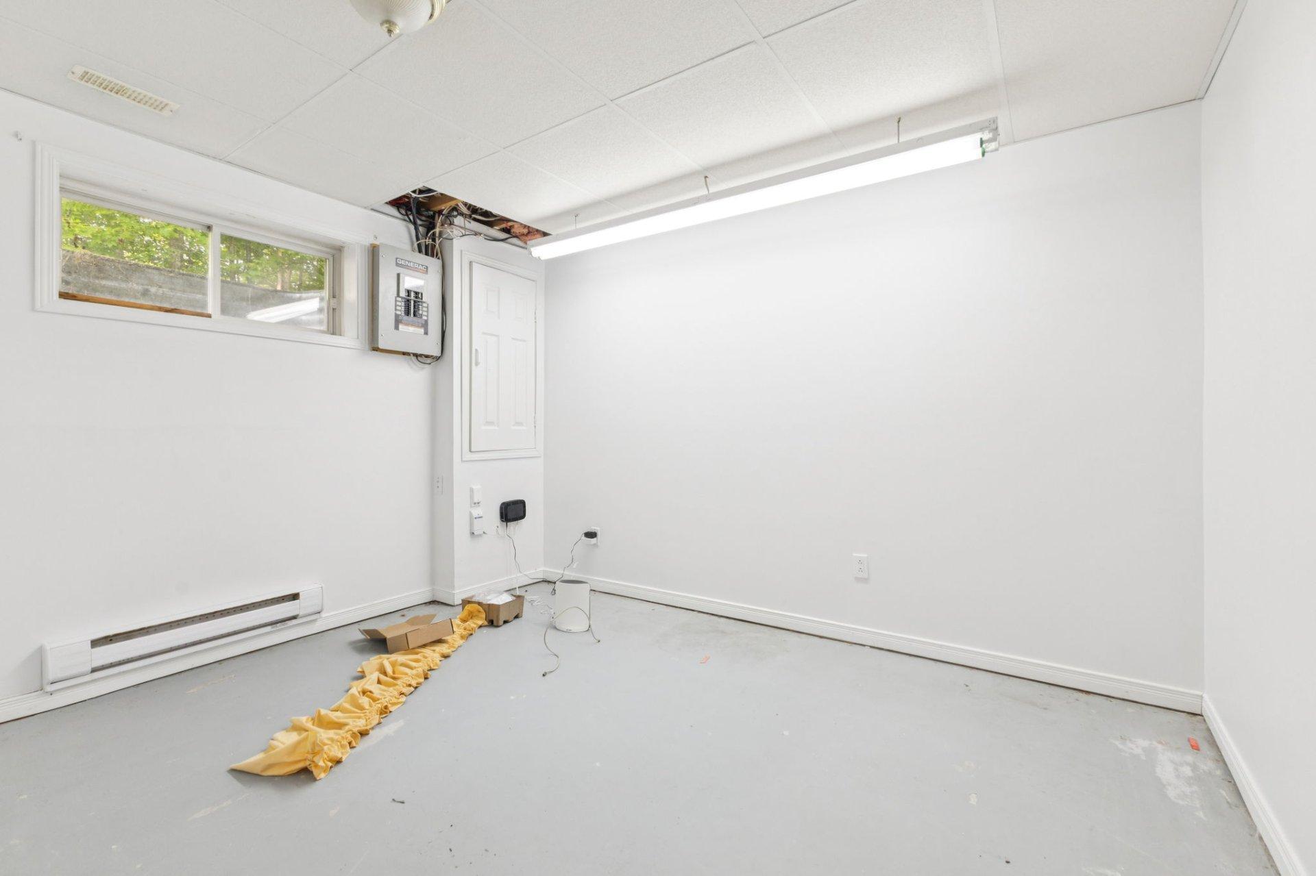









85


Ch. Lafrenière

,
Val-des-Monts,




QC
J8N7J7

