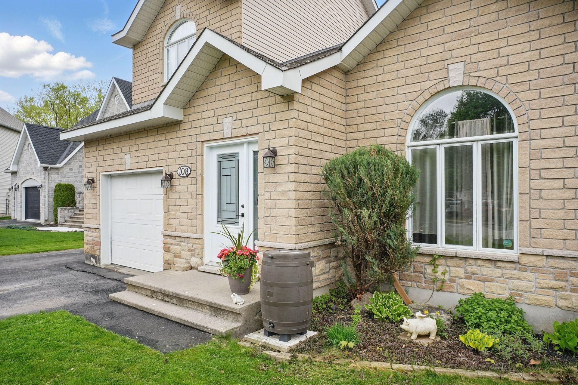 









108


Imp. Jean-Duceppe

,
Gatineau (Aylmer),




QC
J9H7K7

