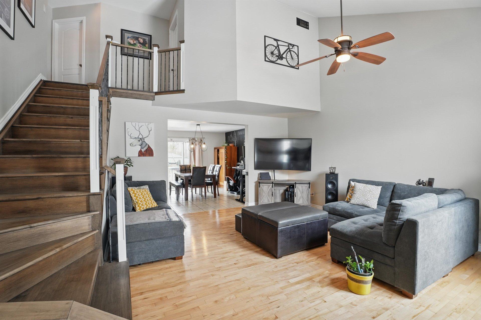 









108


Imp. Jean-Duceppe

,
Gatineau (Aylmer),




QC
J9H7K7

