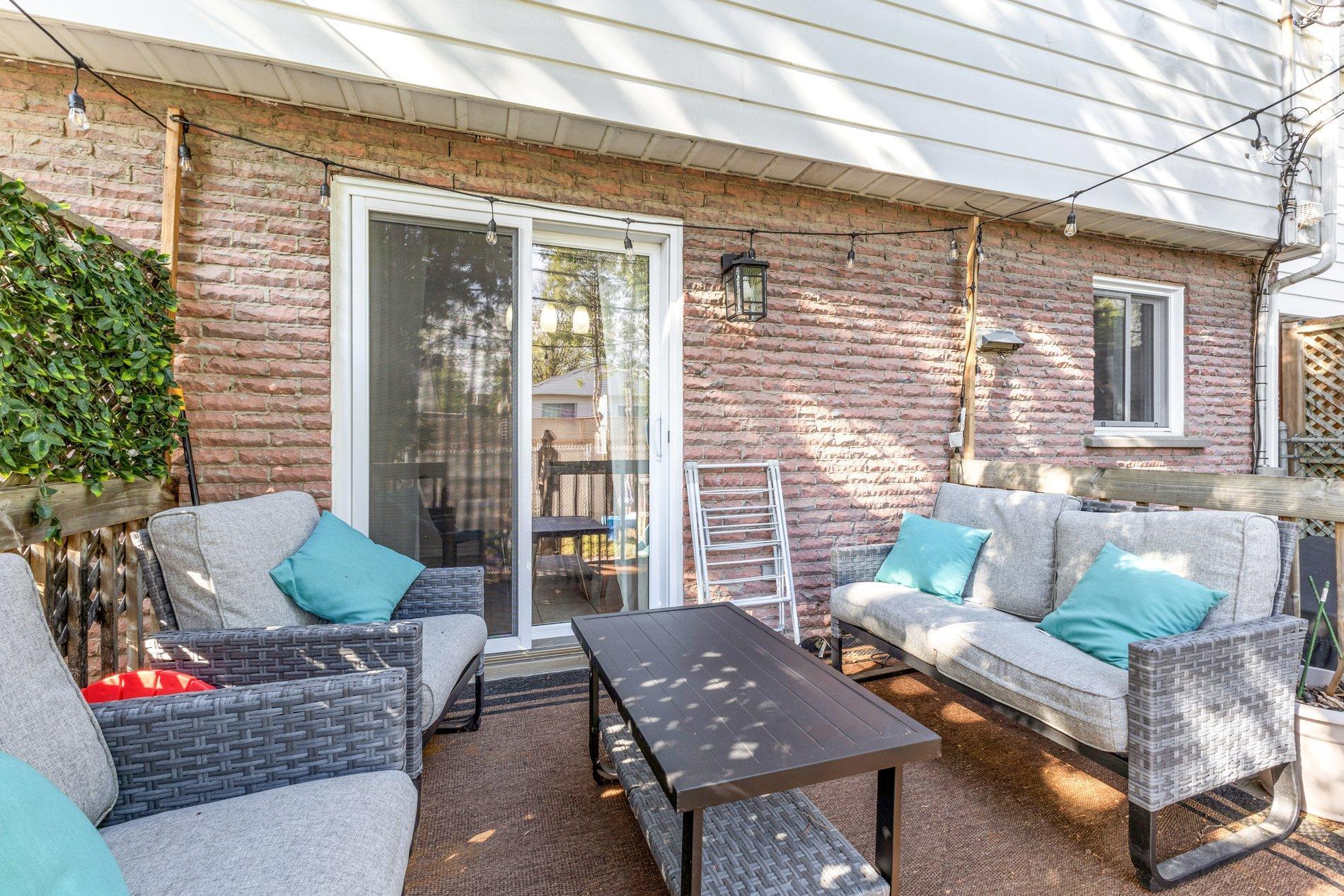 









1310


40e Avenue

,
Montréal (Rivière-des-Prairies/Pointe-aux-Trembles),




QC
H1A3G5

