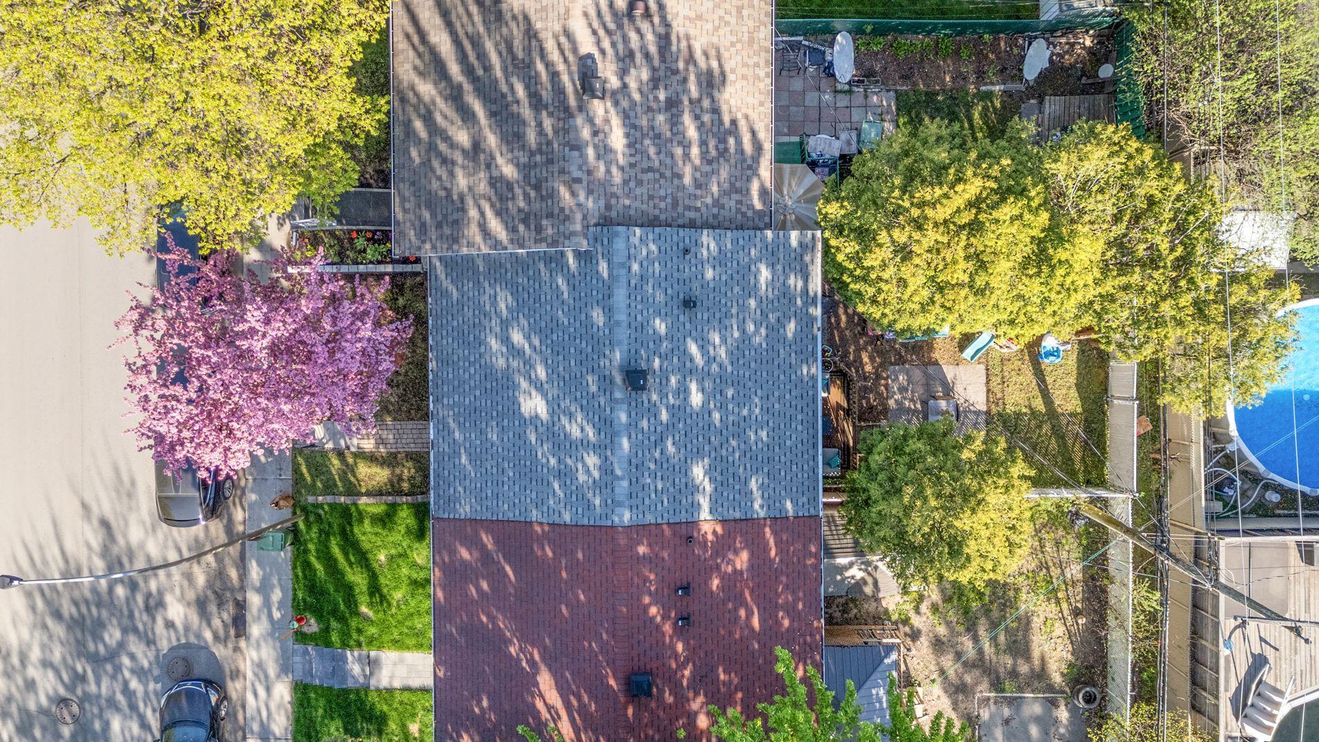 









1310


40e Avenue

,
Montréal (Rivière-des-Prairies/Pointe-aux-Trembles),




QC
H1A3G5

