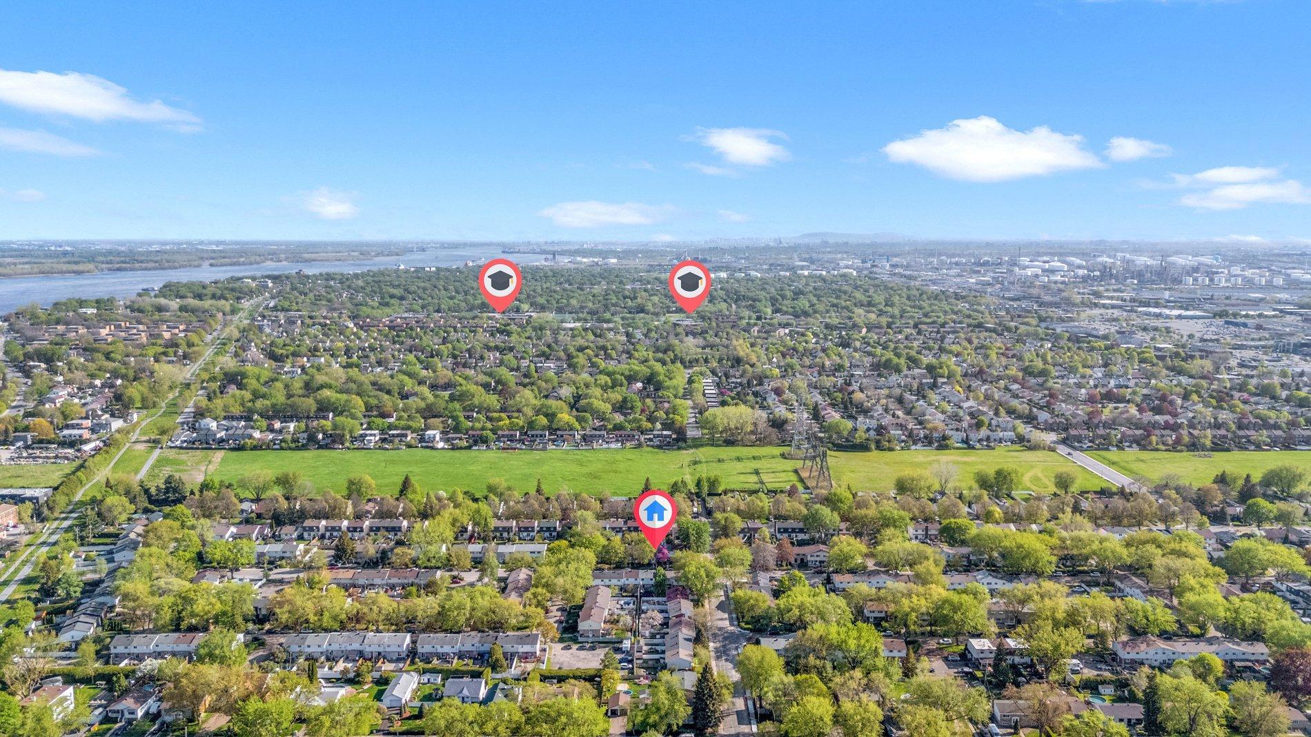 









1310


40e Avenue

,
Montréal (Rivière-des-Prairies/Pointe-aux-Trembles),




QC
H1A3G5

