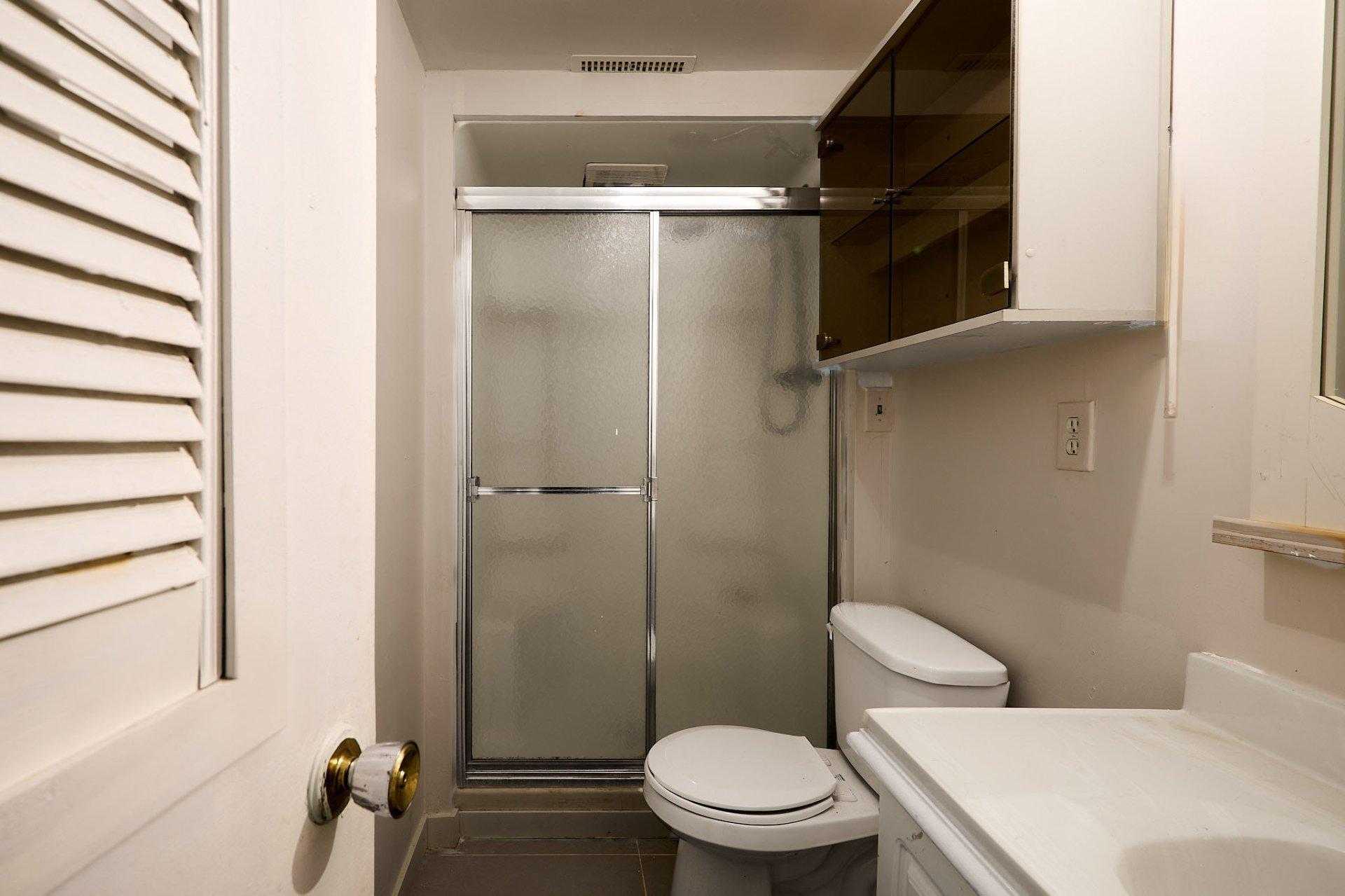 









185


Av. Verdi

,
Laval (Laval-des-Rapides),




QC
H7N3E2

