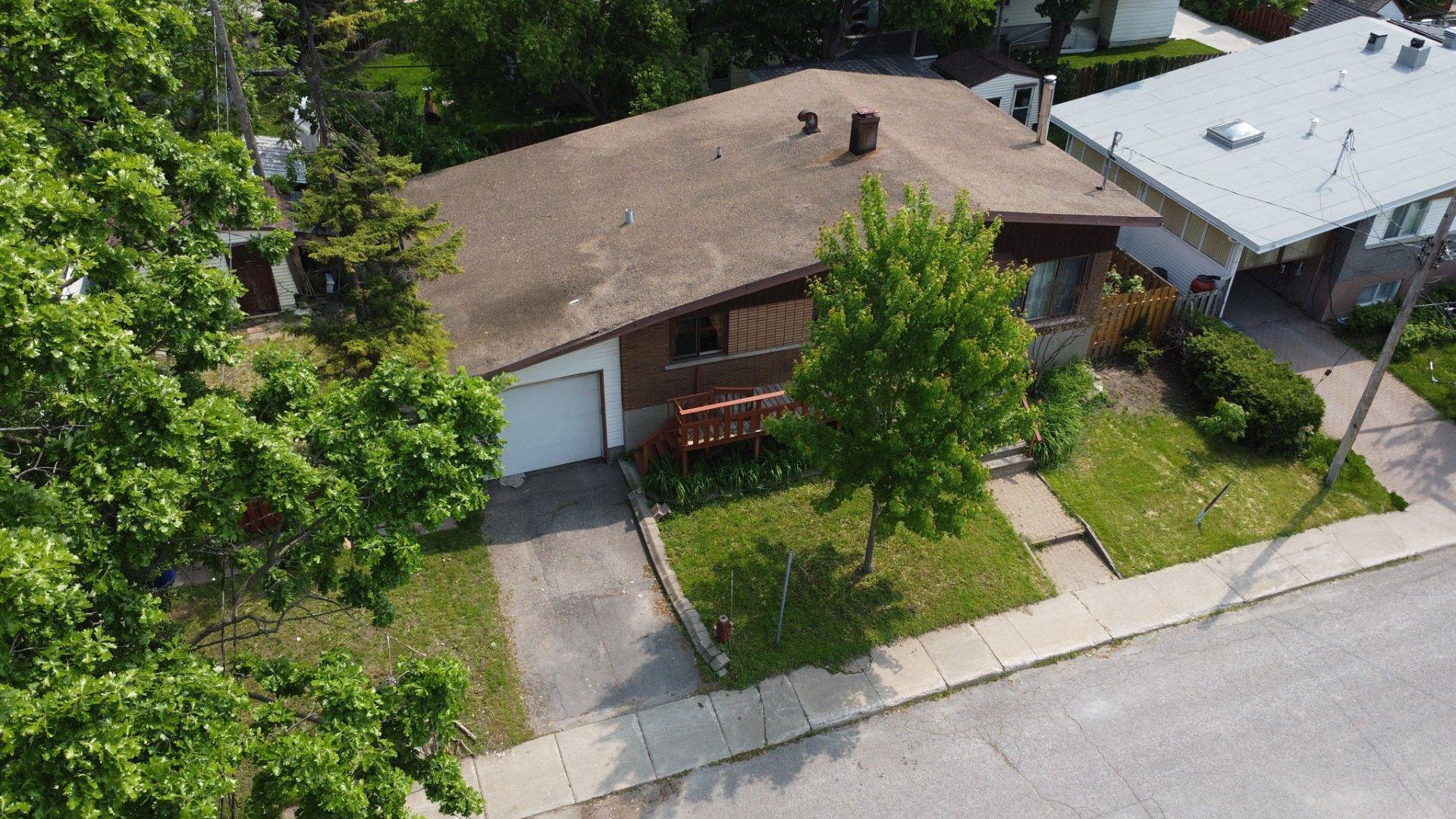 









185


Av. Verdi

,
Laval (Laval-des-Rapides),




QC
H7N3E2

