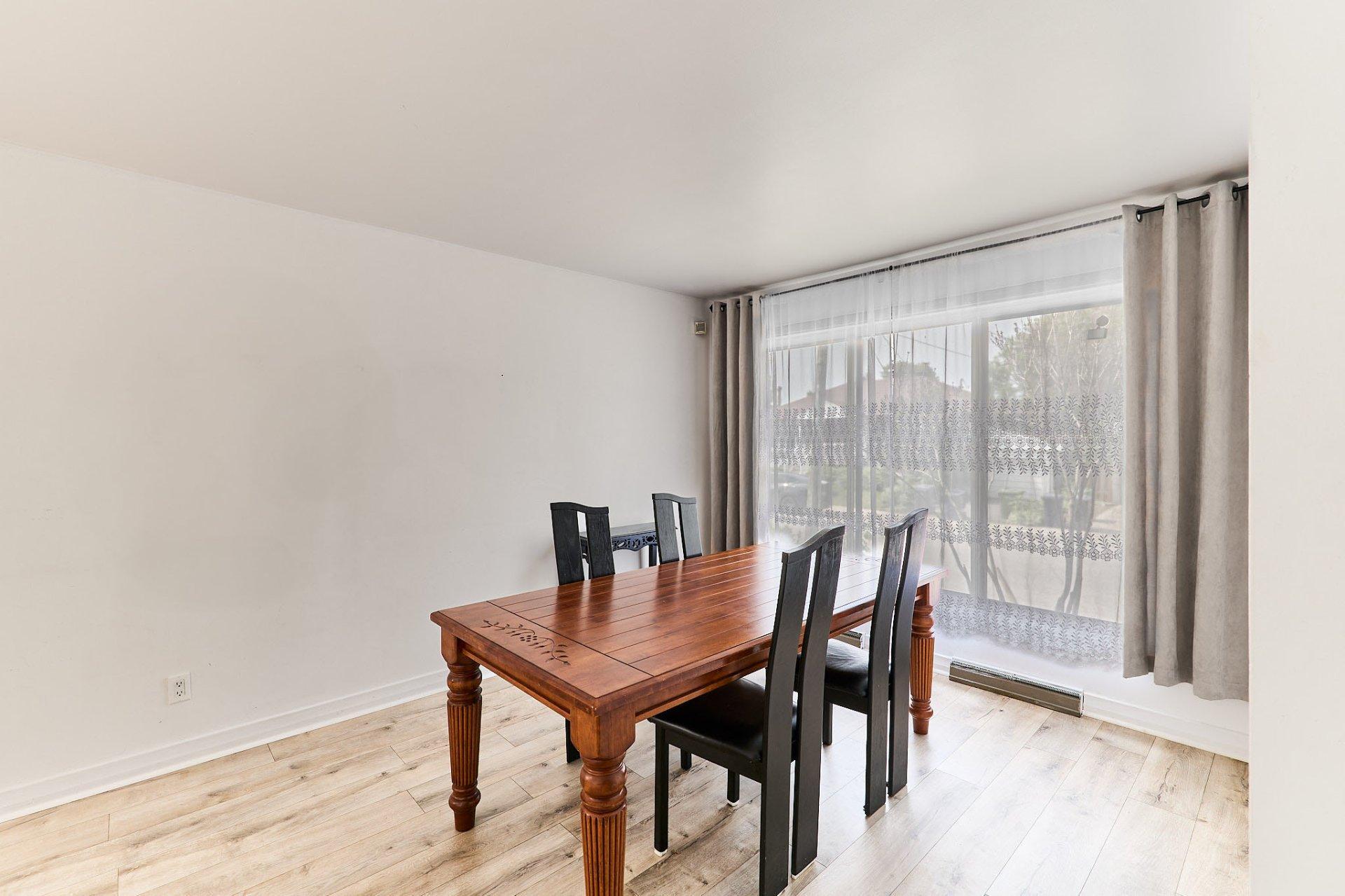 









185


Av. Verdi

,
Laval (Laval-des-Rapides),




QC
H7N3E2

