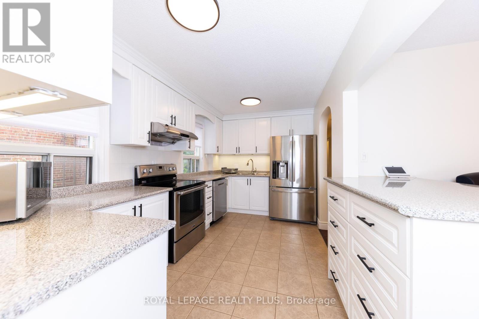 












133 WESLEY STREET

,
Toronto,




Ontario
M8Y2W9

