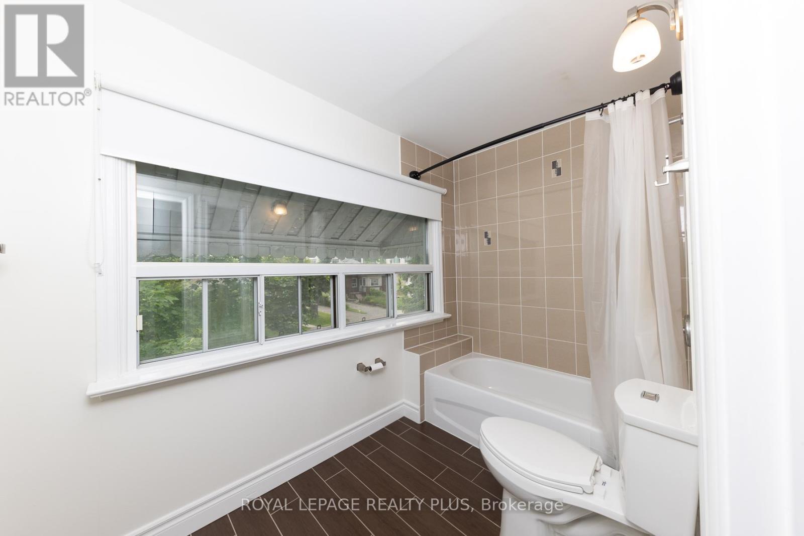 












133 WESLEY STREET

,
Toronto,




Ontario
M8Y2W9

