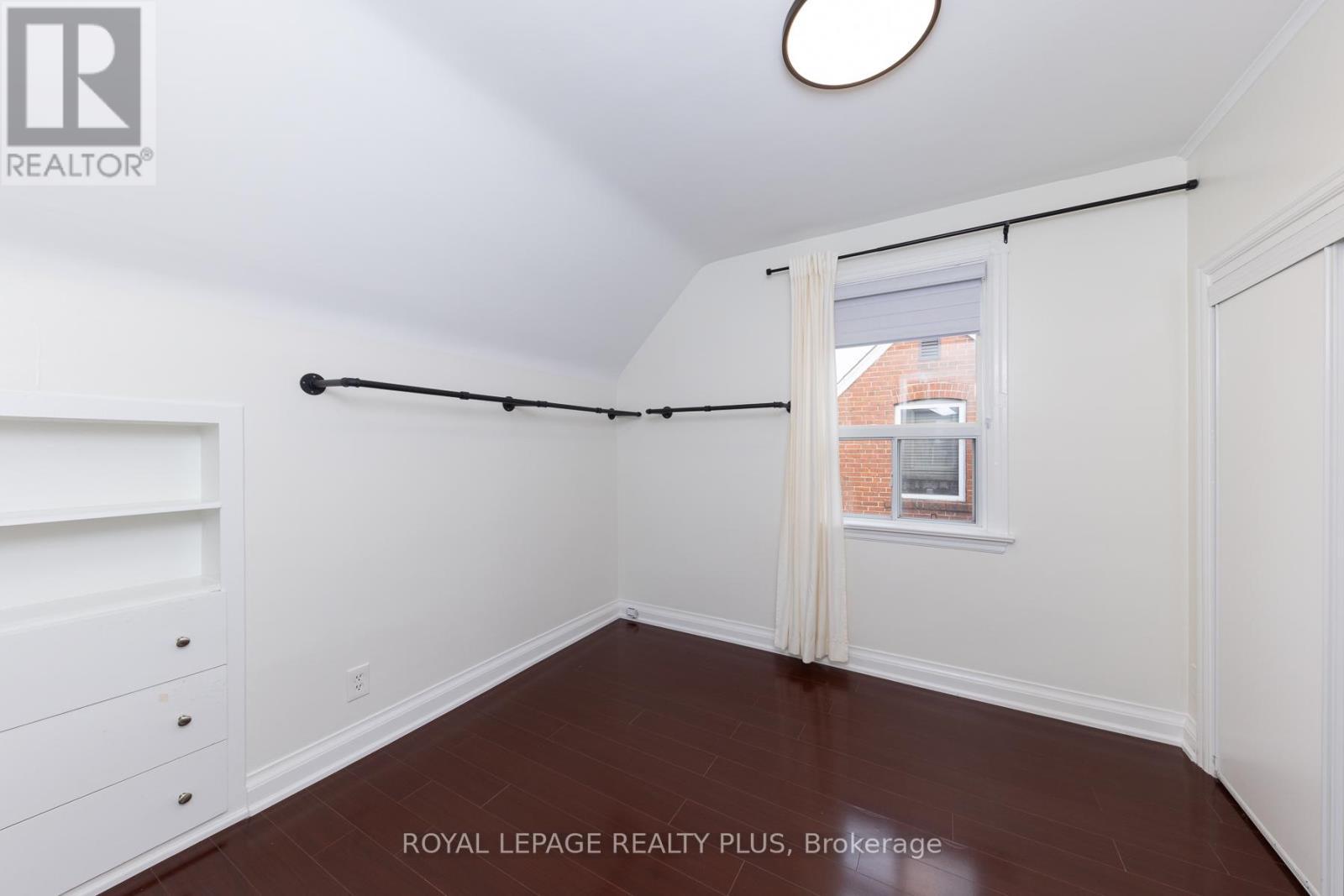 












133 WESLEY STREET

,
Toronto,




Ontario
M8Y2W9

