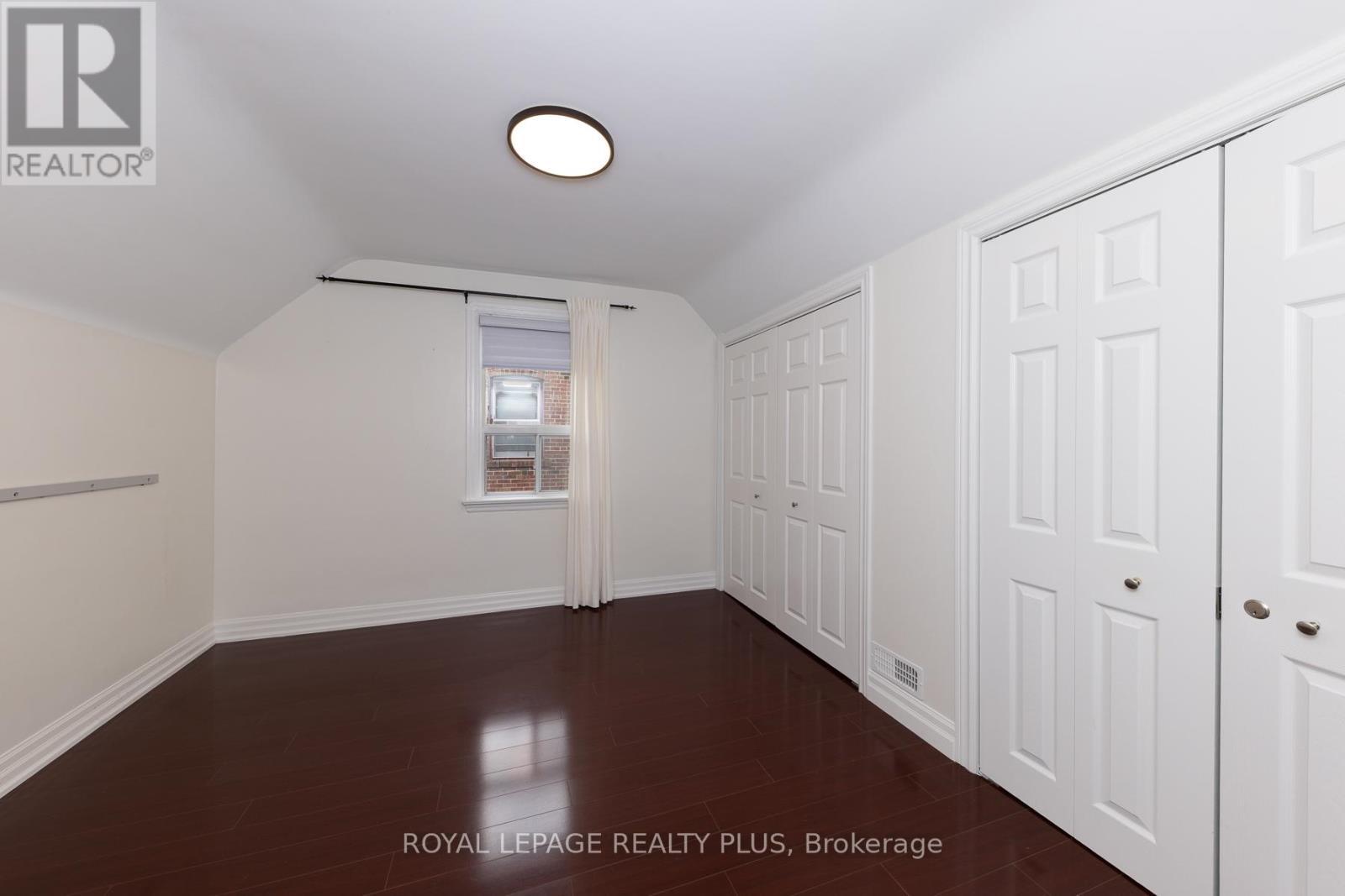 












133 WESLEY STREET

,
Toronto,




Ontario
M8Y2W9

