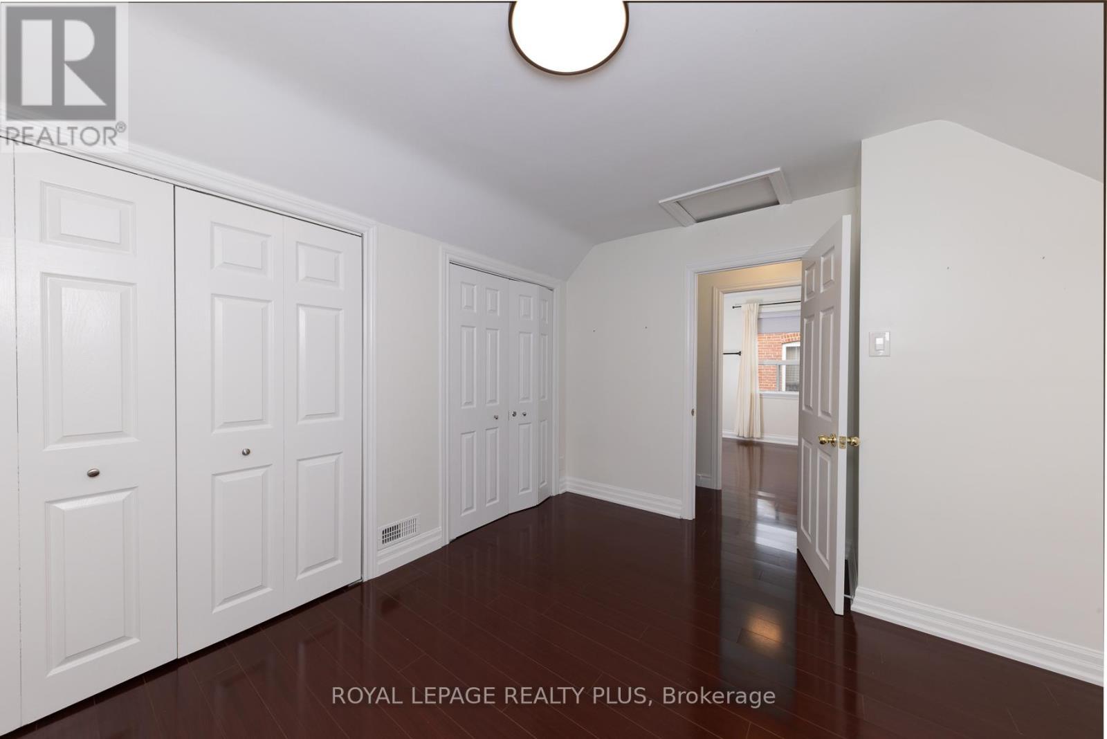 












133 WESLEY STREET

,
Toronto,




Ontario
M8Y2W9

