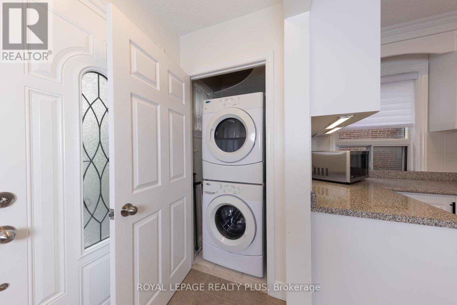 












133 WESLEY STREET

,
Toronto,




Ontario
M8Y2W9


