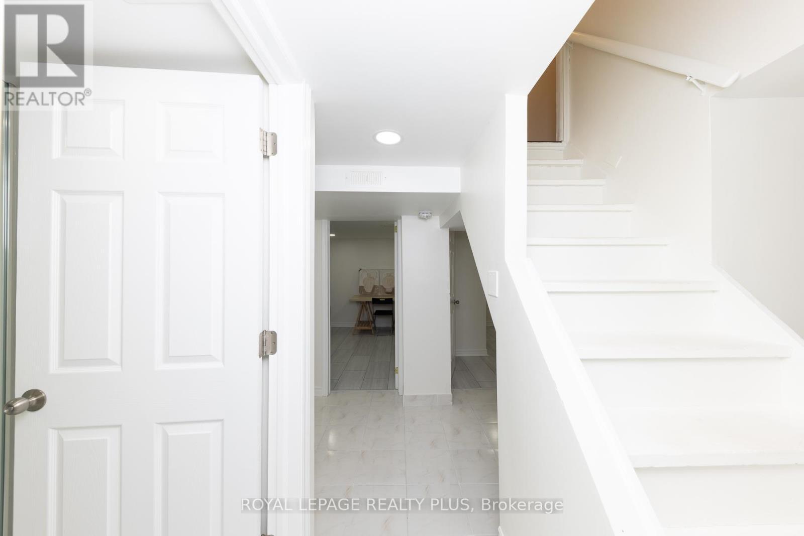 












133 WESLEY STREET

,
Toronto,




Ontario
M8Y2W9

