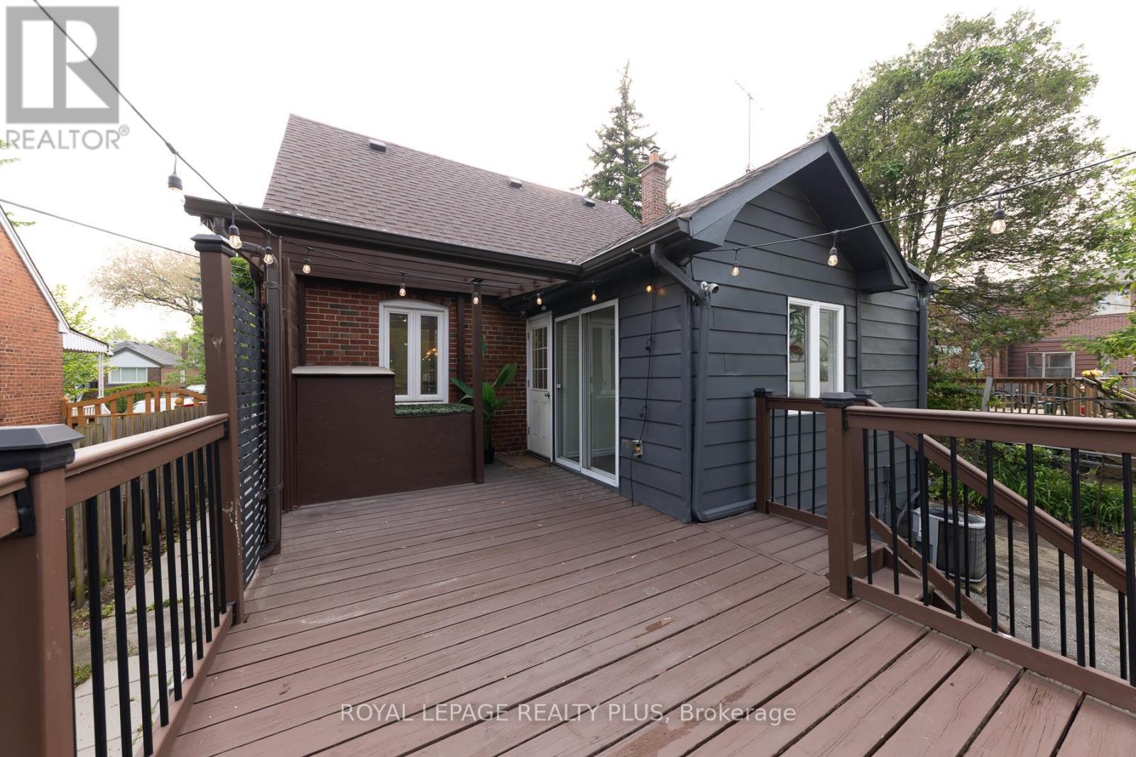 












133 WESLEY STREET

,
Toronto,




Ontario
M8Y2W9

