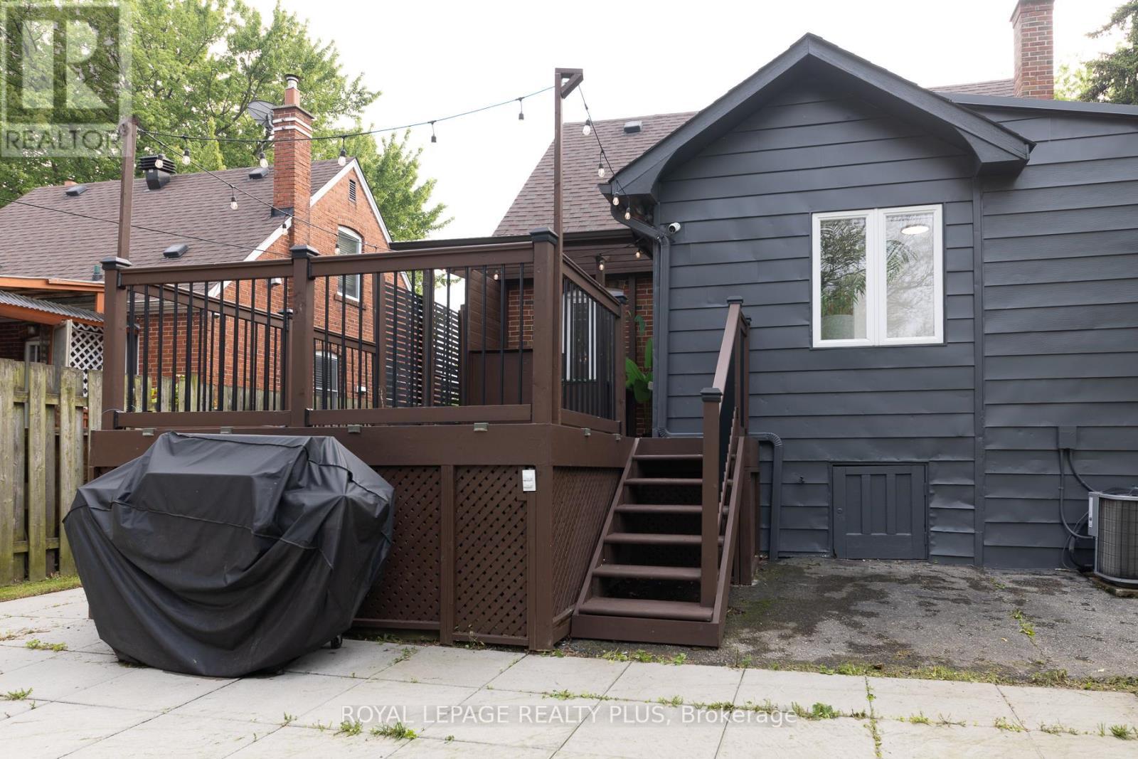 












133 WESLEY STREET

,
Toronto,




Ontario
M8Y2W9

