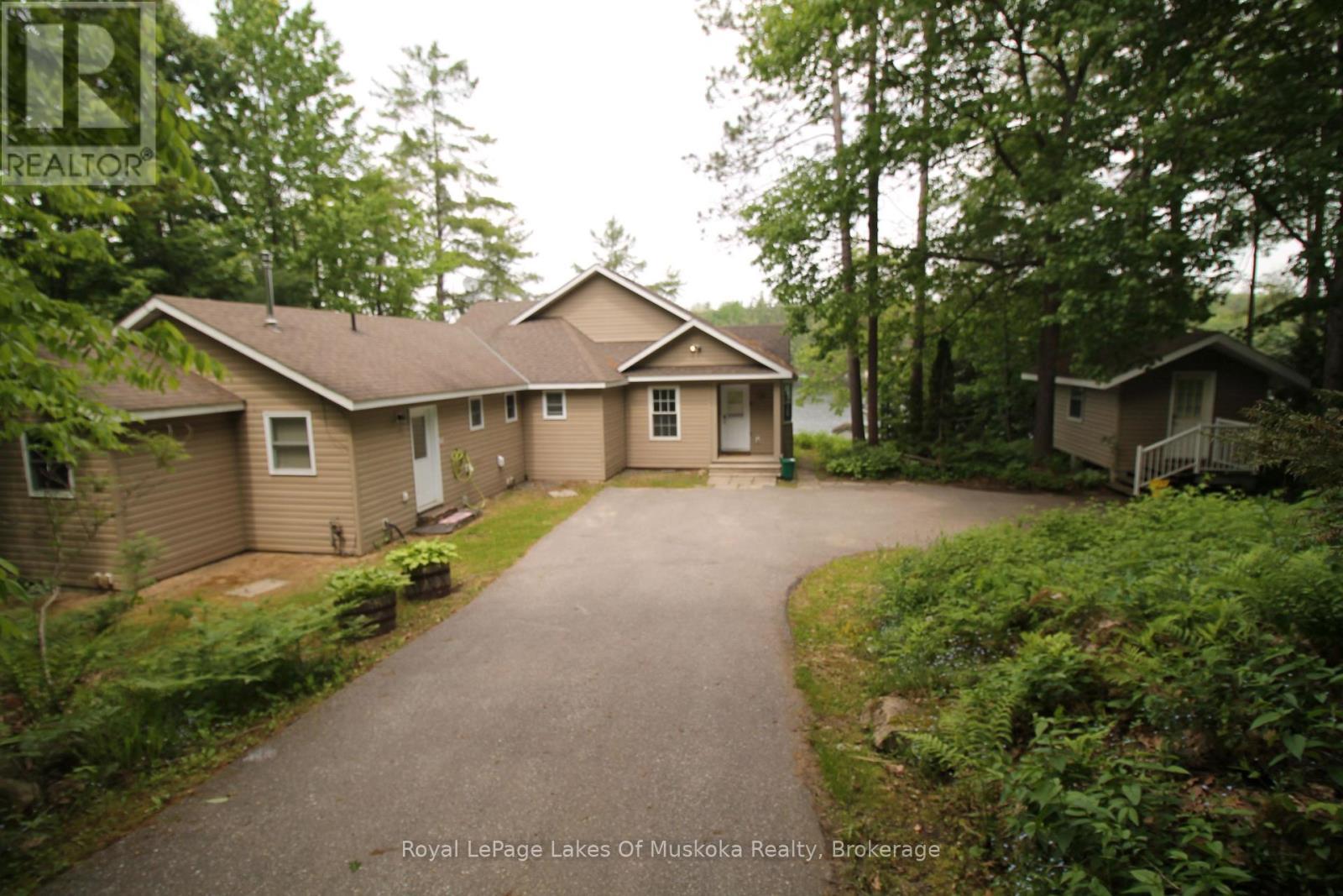 












49 PINETREE ROAD

,
Gravenhurst (Muskoka (S)),




Ontario
P1P1R2

