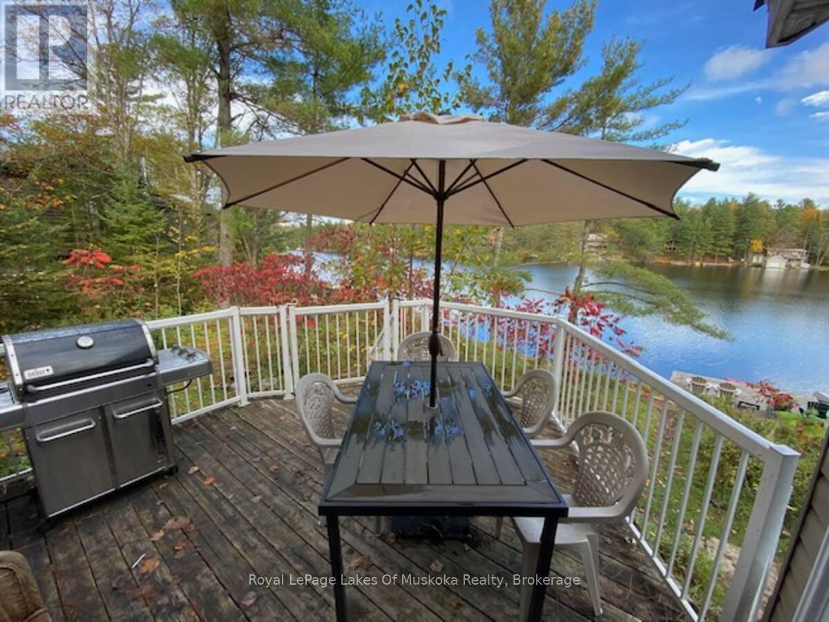 












49 PINETREE ROAD

,
Gravenhurst (Muskoka (S)),




Ontario
P1P1R2

