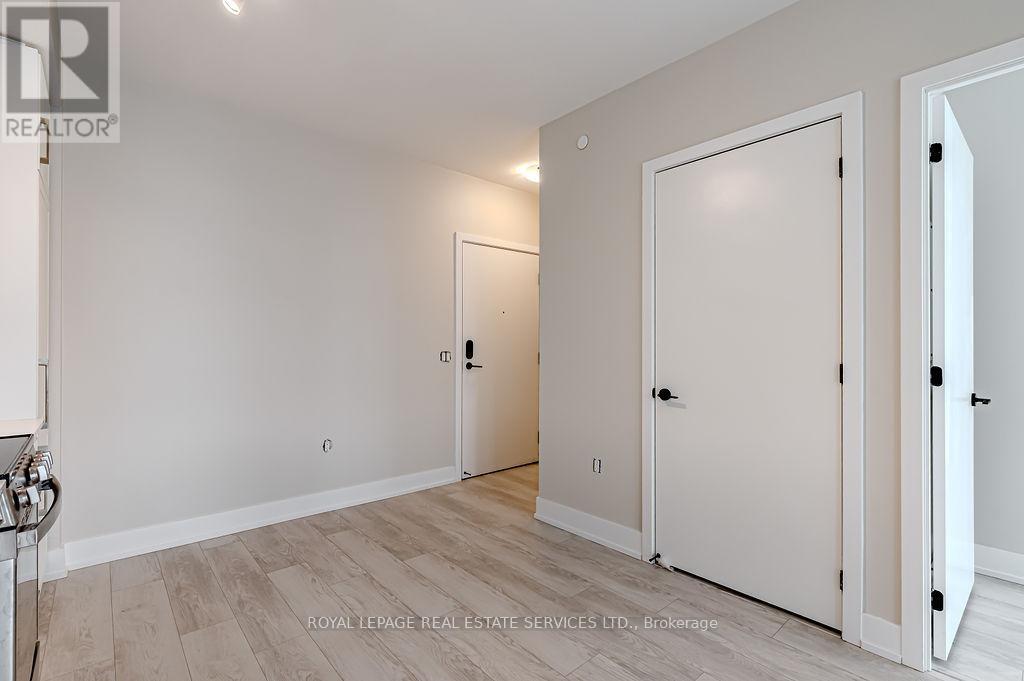 












229 - 2450 OLD BRONTE ROAD

,
Oakville,




Ontario
L6M5P6

