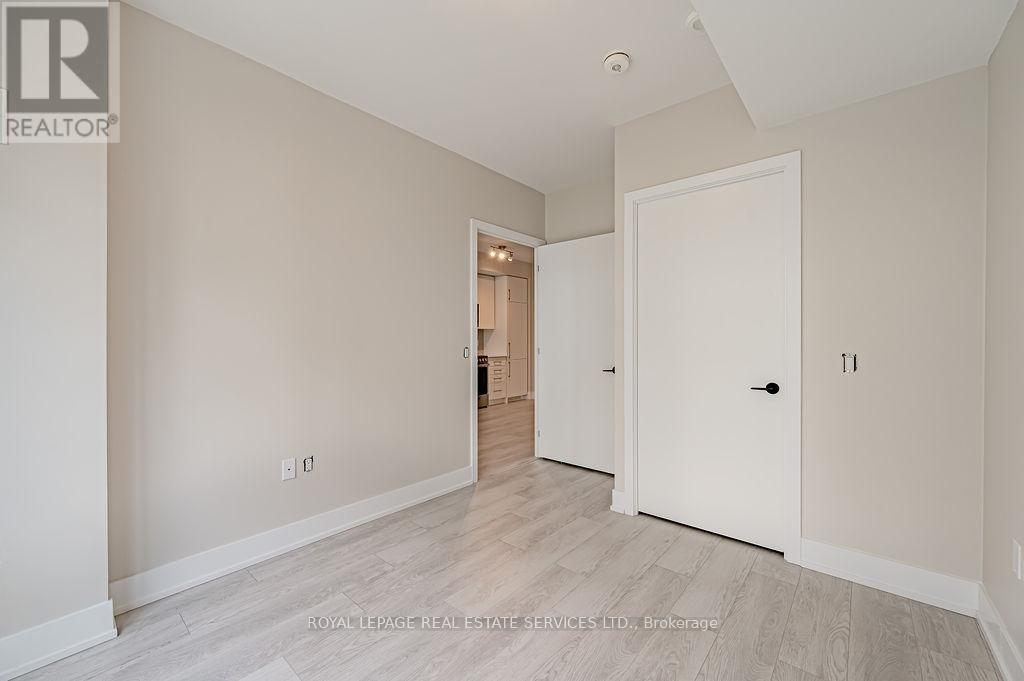 












229 - 2450 OLD BRONTE ROAD

,
Oakville,




Ontario
L6M5P6


