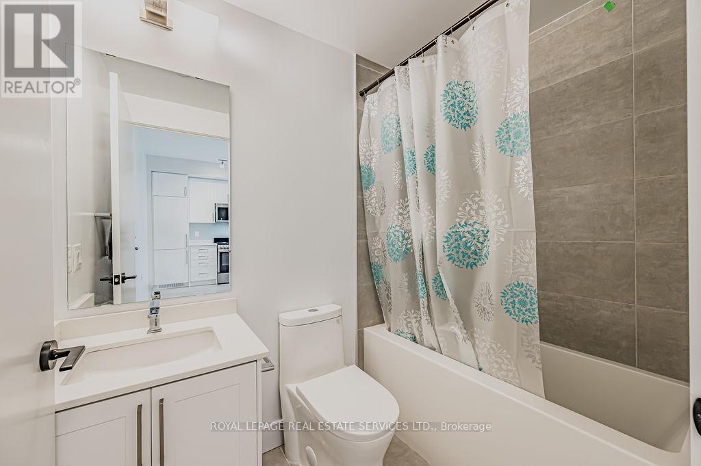 












229 - 2450 OLD BRONTE ROAD

,
Oakville,




Ontario
L6M5P6

