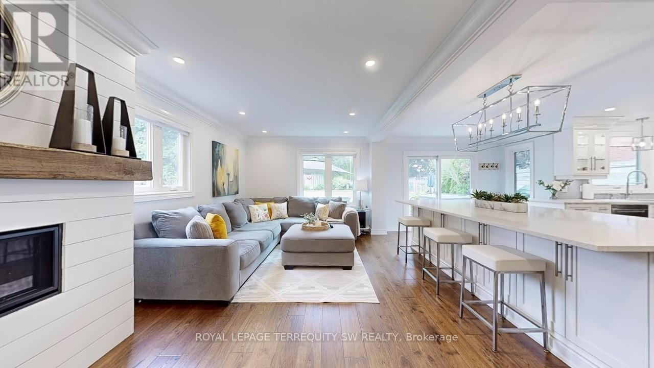 












31 BRYANT ROAD

,
Markham,




Ontario
L3P5Y7

