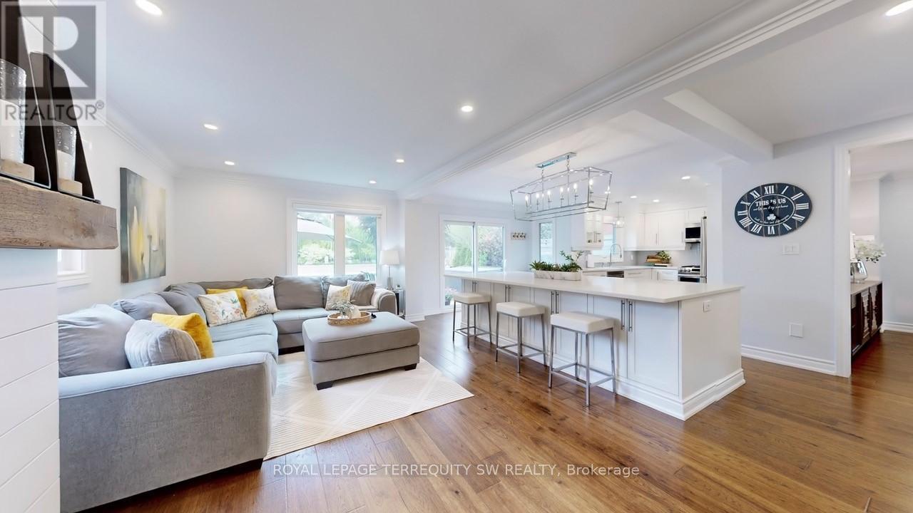 












31 BRYANT ROAD

,
Markham,




Ontario
L3P5Y7

