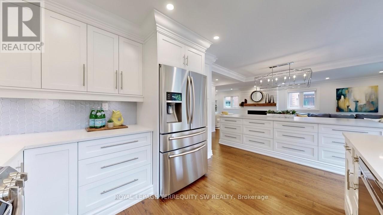 












31 BRYANT ROAD

,
Markham,




Ontario
L3P5Y7

