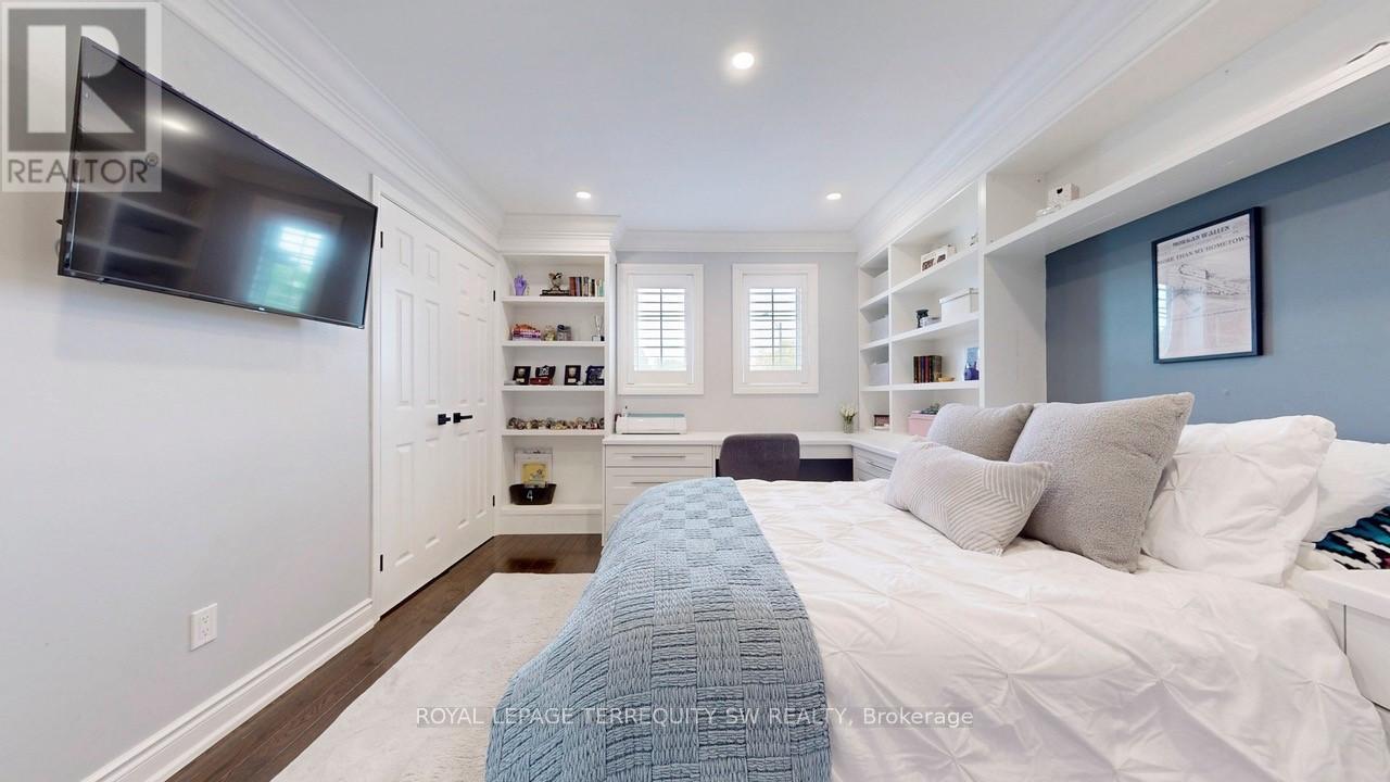 












31 BRYANT ROAD

,
Markham,




Ontario
L3P5Y7

