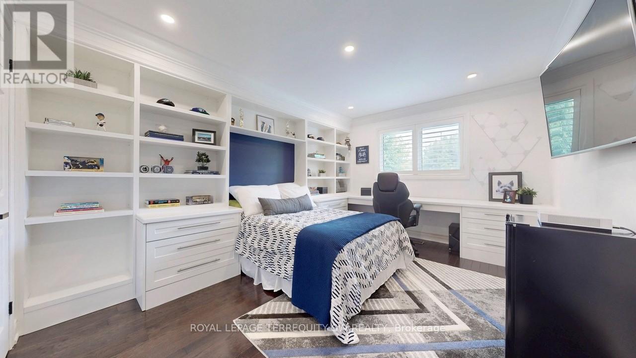 












31 BRYANT ROAD

,
Markham,




Ontario
L3P5Y7

