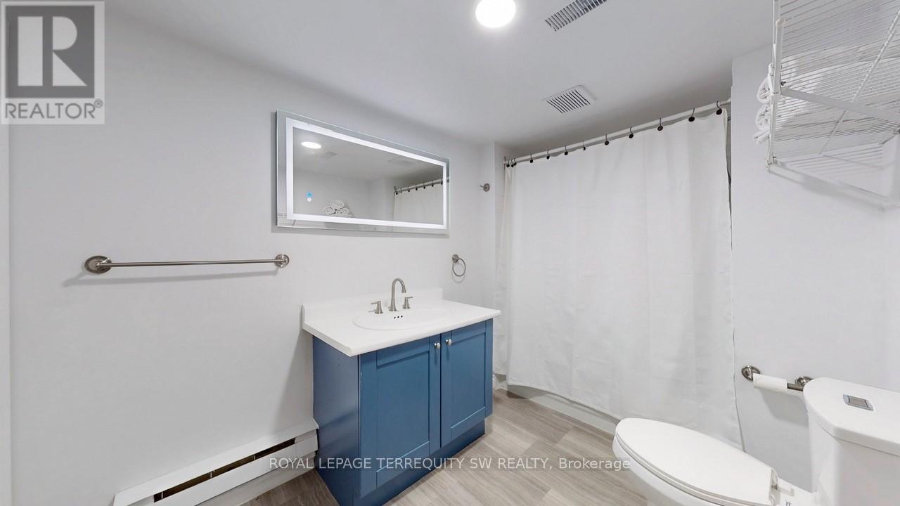 












31 BRYANT ROAD

,
Markham,




Ontario
L3P5Y7


