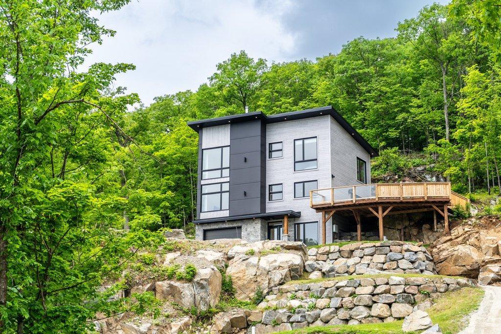 









64


Rue de Sarajevo

,
Cantley,




QC
J8V3B2

