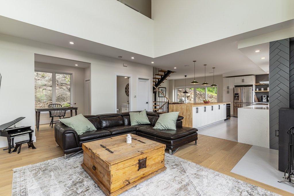 









64


Rue de Sarajevo

,
Cantley,




QC
J8V3B2

