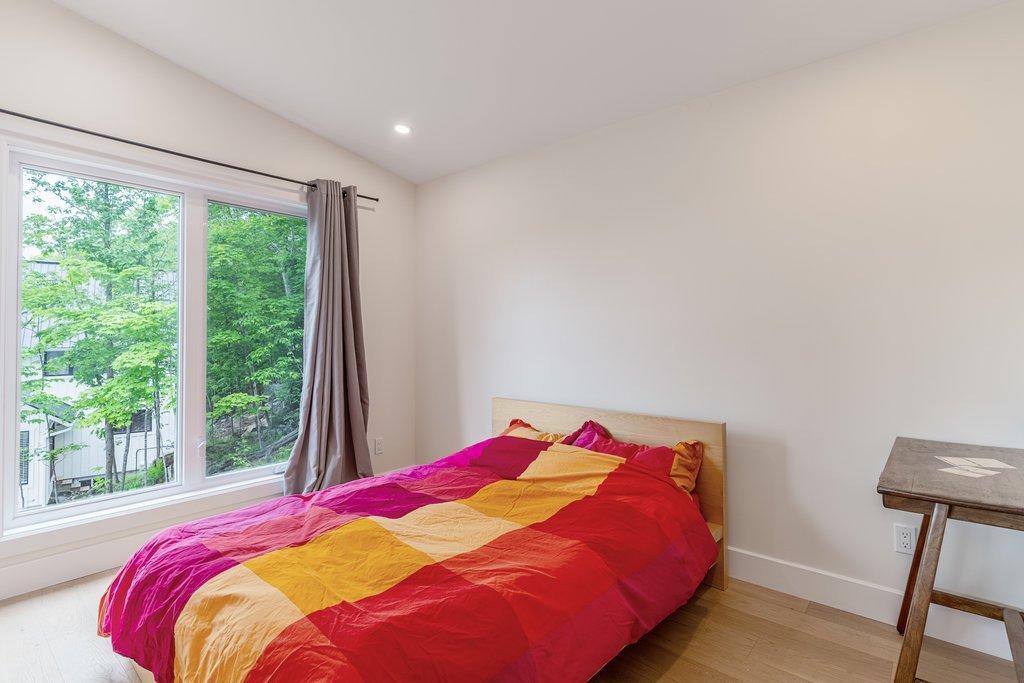 









64


Rue de Sarajevo

,
Cantley,




QC
J8V3B2

