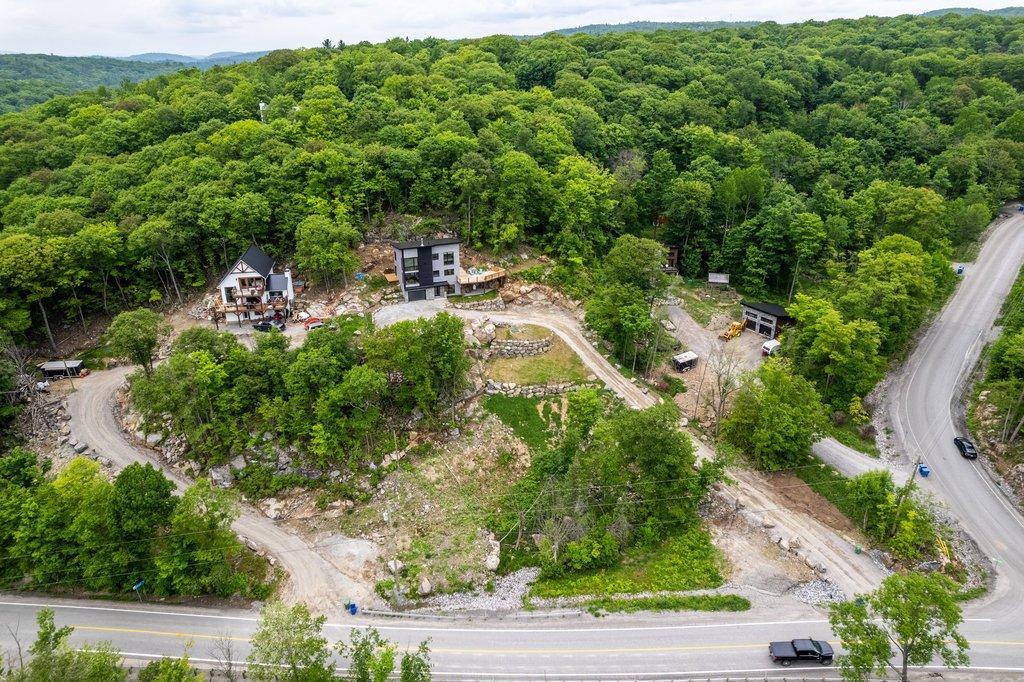 









64


Rue de Sarajevo

,
Cantley,




QC
J8V3B2

