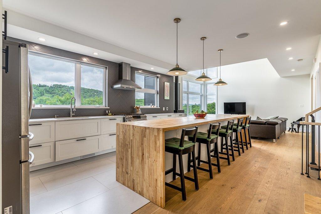 









64


Rue de Sarajevo

,
Cantley,




QC
J8V3B2

