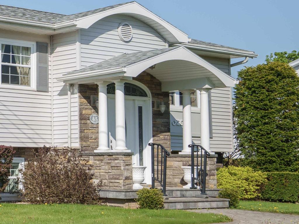 












45 Prince Charles Drive

,
Charlottetown,




PE
C1A 3C1

